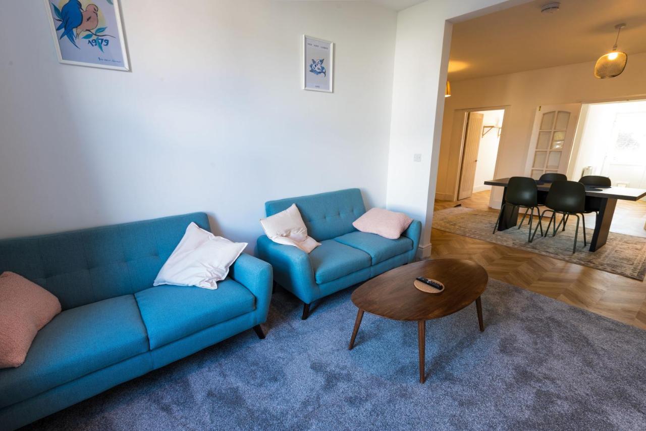 Amazing New 3 Double Bed House In Staple Hill! Apartment Bristol Bagian luar foto
