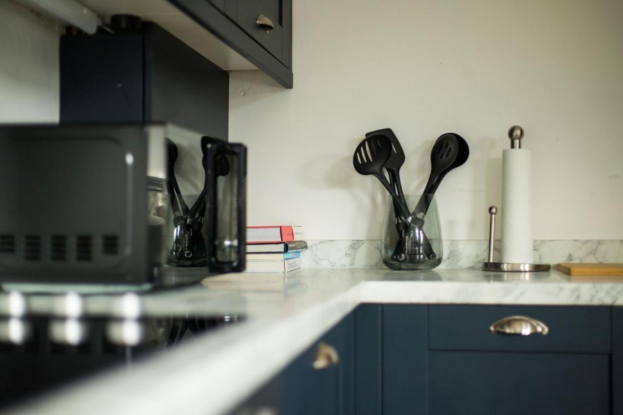 Amazing New 3 Double Bed House In Staple Hill! Apartment Bristol Bagian luar foto